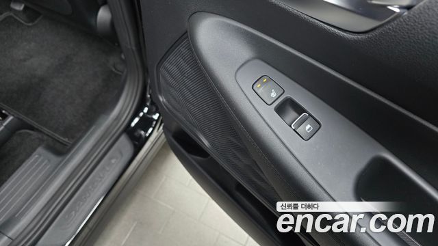 Hyundai Santafe 2022 — photo 25