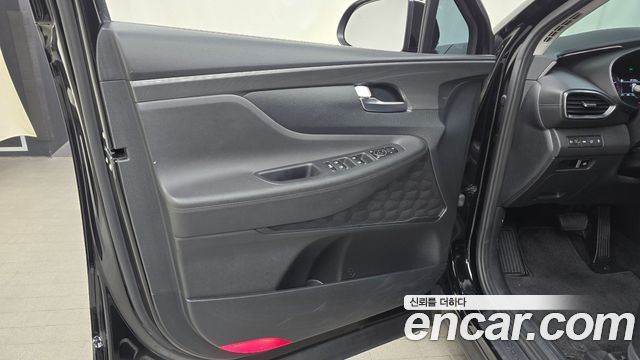 Hyundai Santafe 2022 — photo 14