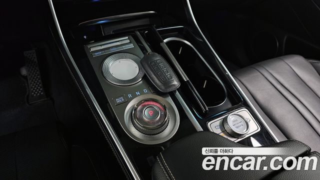 Genesis GV80 2020 — photo 12