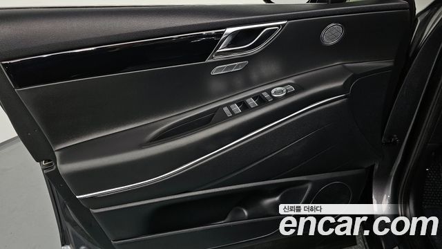 Genesis GV80 2020 — photo 14