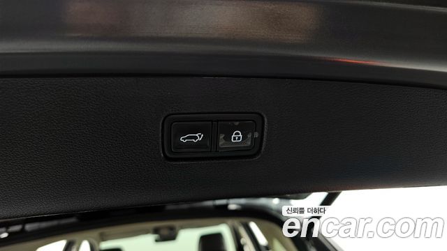 Genesis GV80 2020 — photo 29