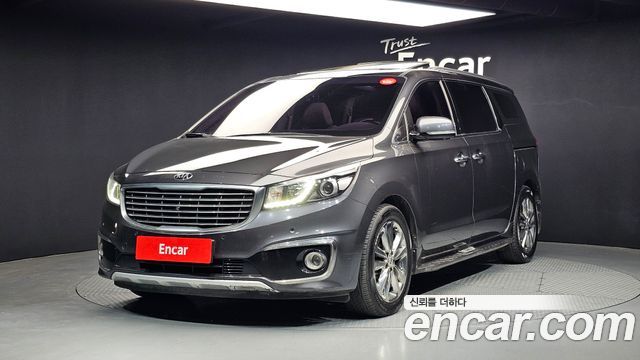 Kia Canival 2018 — photo 1
