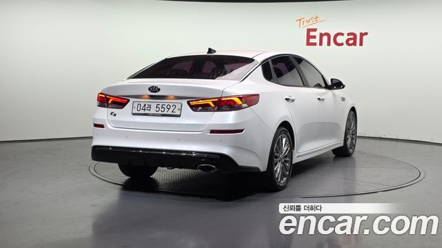 Kia K5 2019 — photo 2