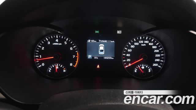 Kia K5 2019 — photo 11