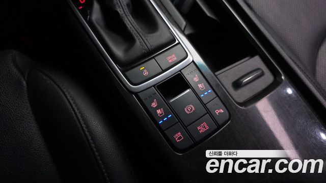 Kia K5 2019 — photo 23