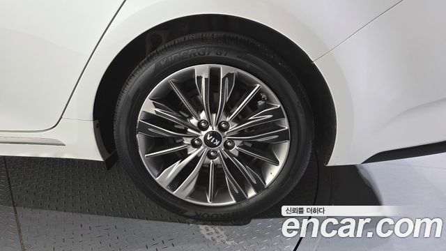Kia K5 2019 — photo 7