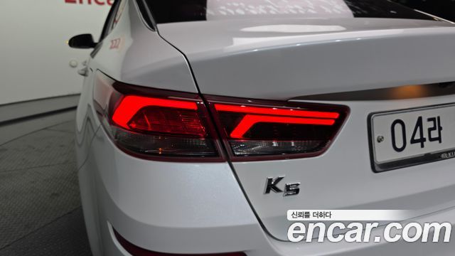 Kia K5 2019 — photo 9
