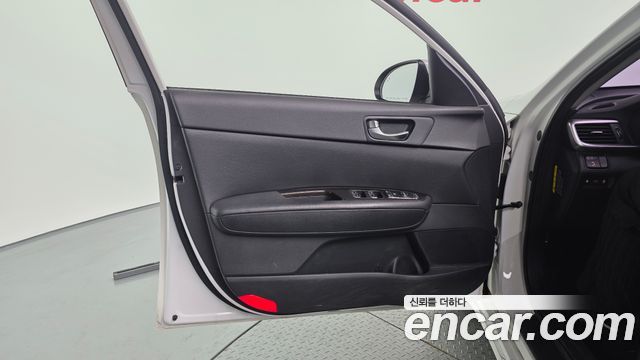 Kia K5 2019 — photo 14