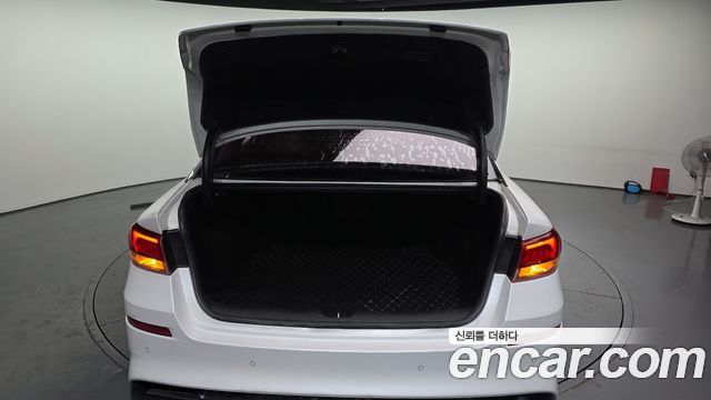 Kia K5 2019 — photo 28