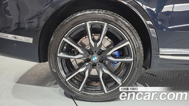 BMW X7 2021 — photo 5