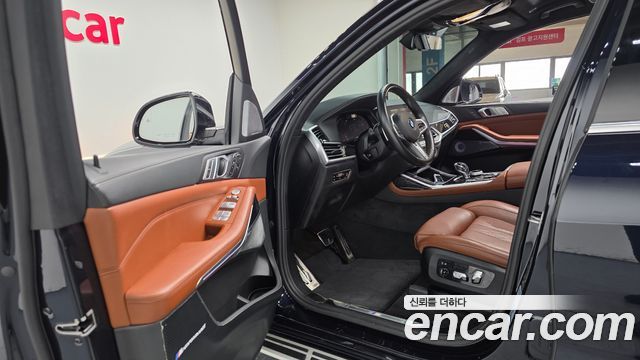 BMW X7 2021 — photo 13