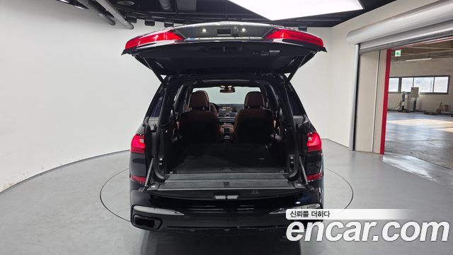 BMW X7 2021 — photo 26
