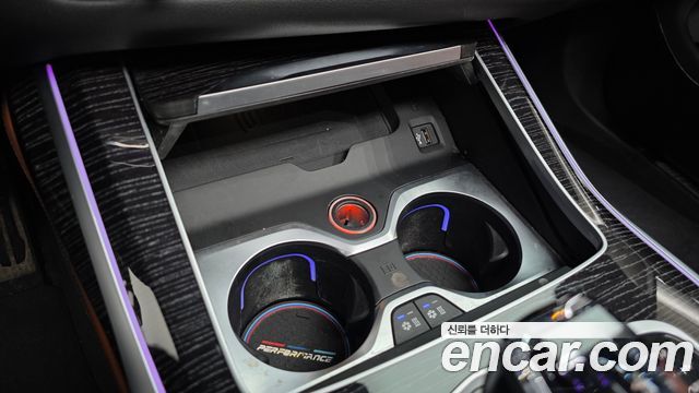 BMW X7 2021 — photo 16