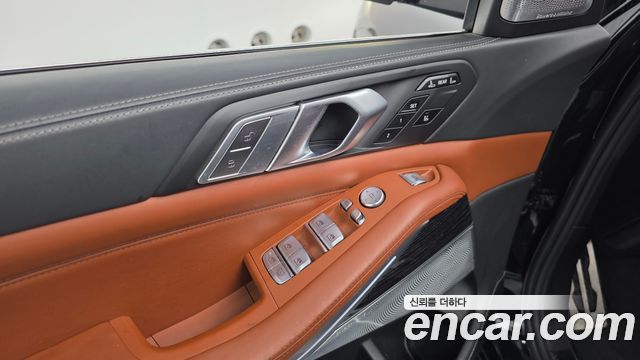 BMW X7 2021 — photo 30