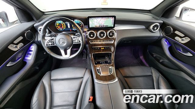 Mercedes-Benz GLC-Class 2020 — photo 10