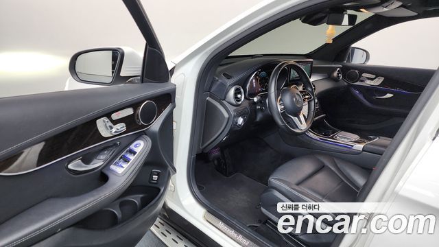 Mercedes-Benz GLC-Class 2020 — photo 13
