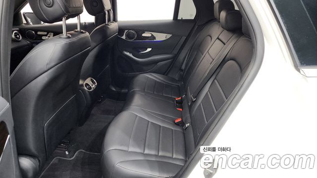 Mercedes-Benz GLC-Class 2020 — photo 17