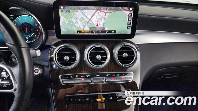Mercedes-Benz GLC-Class 2020 — photo 19