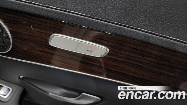 Mercedes-Benz GLC-Class 2020 — photo 23
