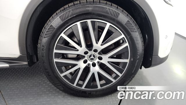 Mercedes-Benz GLC-Class 2020 — photo 7