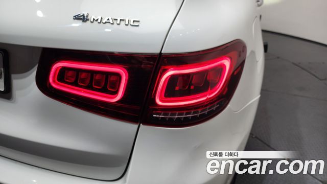 Mercedes-Benz GLC-Class 2020 — photo 9