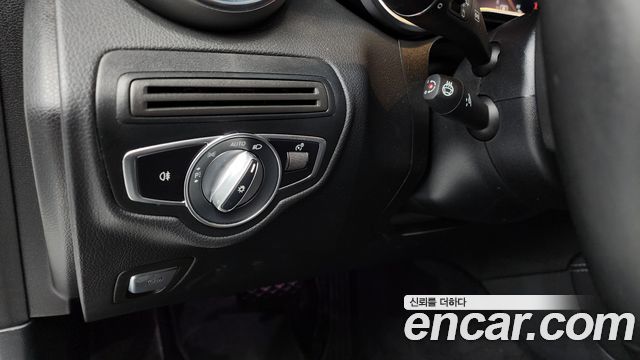 Mercedes-Benz GLC-Class 2020 — photo 29