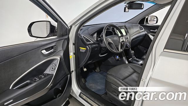 Hyundai Santafe 2016 — photo 10