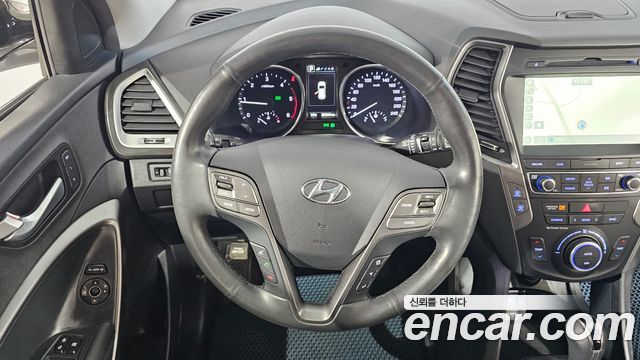 Hyundai Santafe 2016 — photo 13