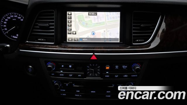 Hyundai Genesis 2016 — photo 20