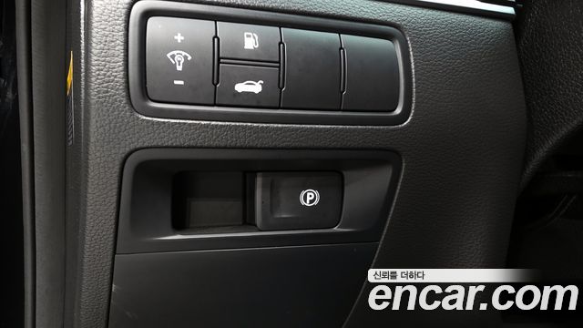 Hyundai Genesis 2016 — photo 27