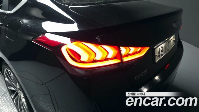 Hyundai Genesis 2016 — photo 31