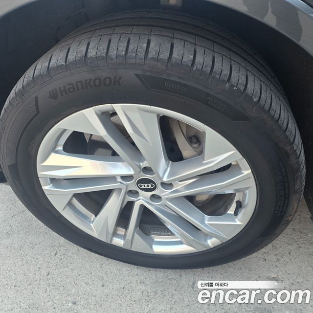 Audi Q7 2022 — photo 17