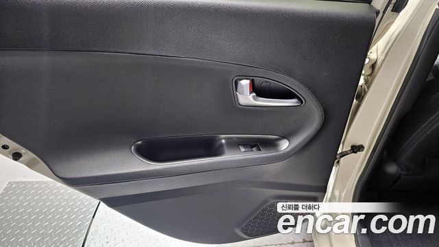 Kia morning 2014 — photo 15