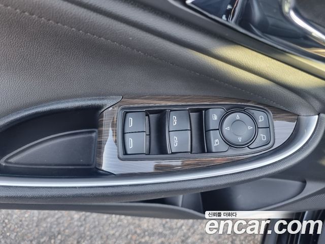 Chevrolet Korea Malibu 2022 — photo 11