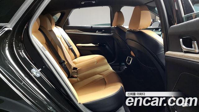 Kia K5 2023 — photo 17