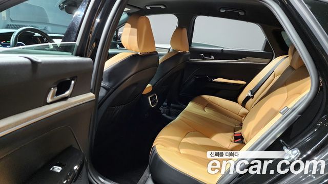 Kia K5 2023 — photo 18