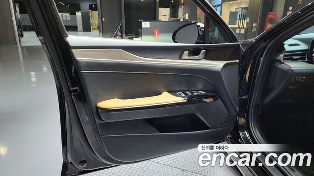 Kia K5 2023 — photo 14