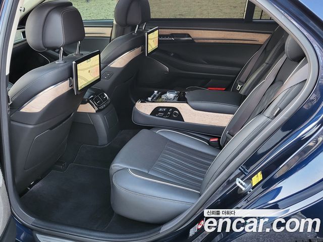 Genesis G90 2019 — photo 13