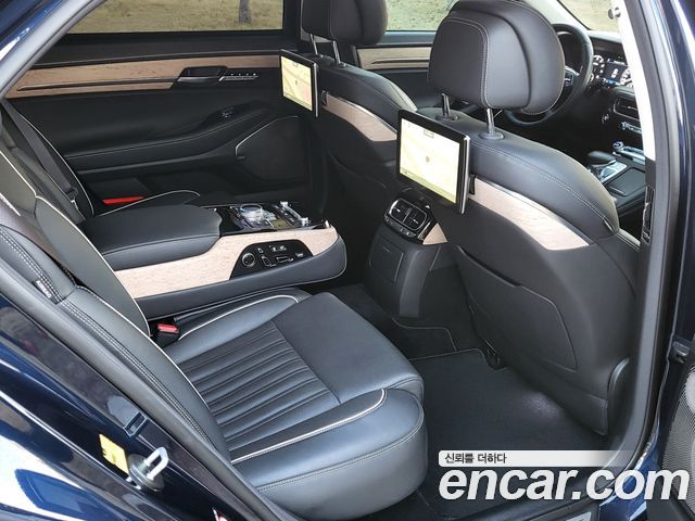 Genesis G90 2019 — photo 14