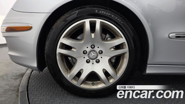 Mercedes-Benz E-Class 2008 — photo 5