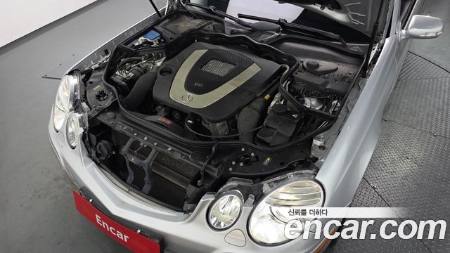 Mercedes-Benz E-Class 2008 — photo 6