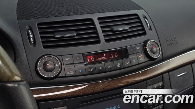 Mercedes-Benz E-Class 2008 — photo 17
