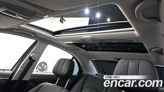 Mercedes-Benz E-Class 2008 — photo 20