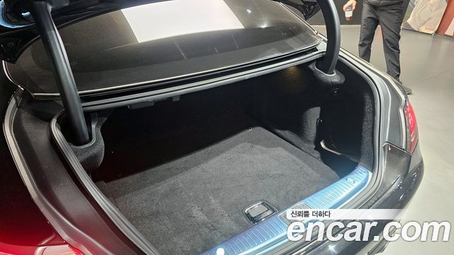 Mercedes-Benz S-Class 2018 — photo 30