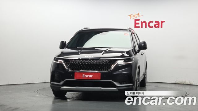 Kia Canival 2023 — photo 3