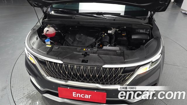 Kia Canival 2023 — photo 6