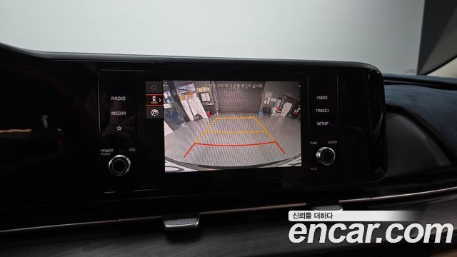 Kia Canival 2023 — photo 21