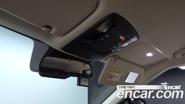 Kia Canival 2023 — photo 22