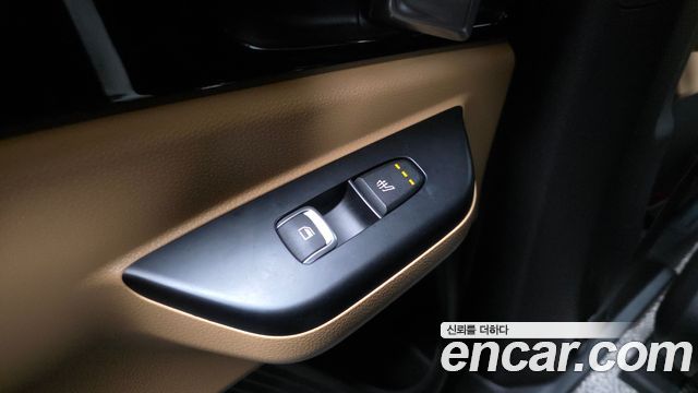Kia Canival 2023 — photo 25