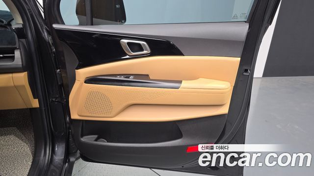 Kia Canival 2023 — photo 15